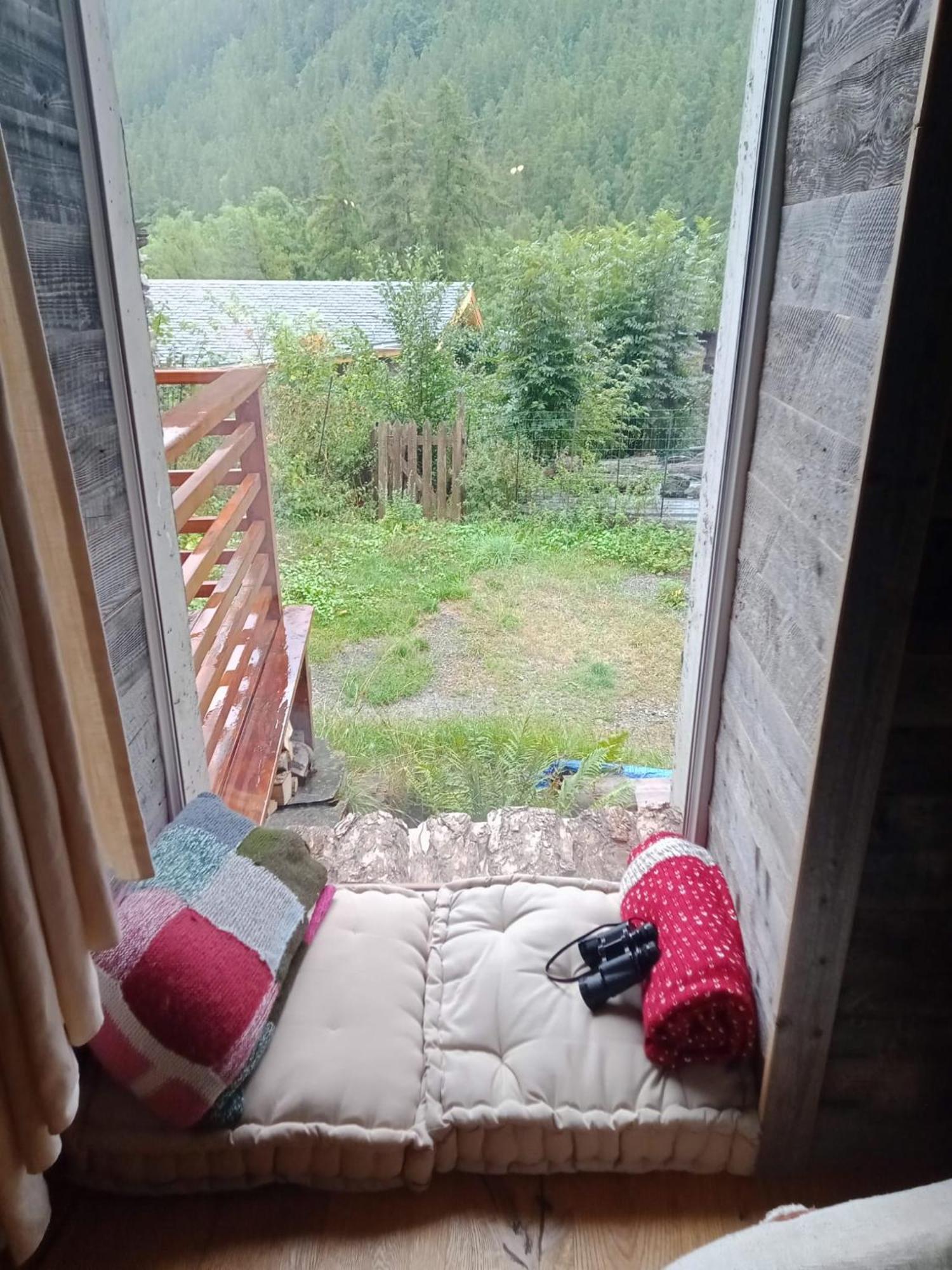 Mon Roc - Maison De Montagne Atypique Avec Vue Ла Грав Екстериор снимка