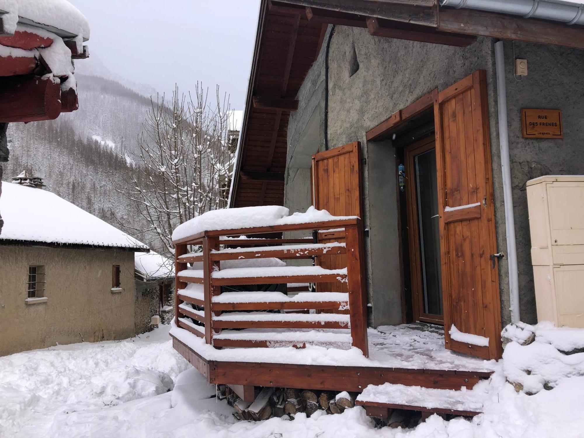Mon Roc - Maison De Montagne Atypique Avec Vue Ла Грав Екстериор снимка